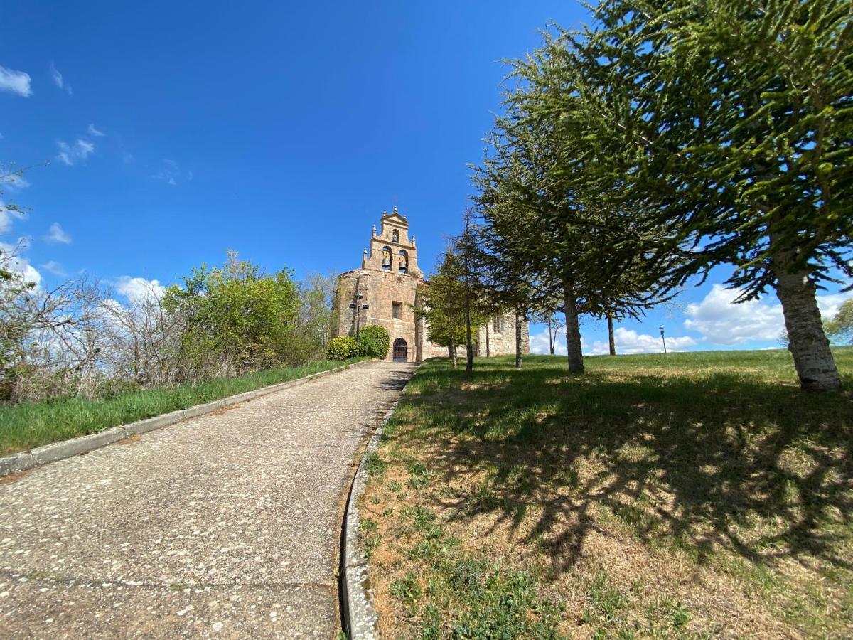 Albergue El Camino De Santovenia Santovenia De Oca 外观 照片